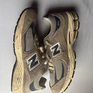 New Balance Gray and Cream Shoes